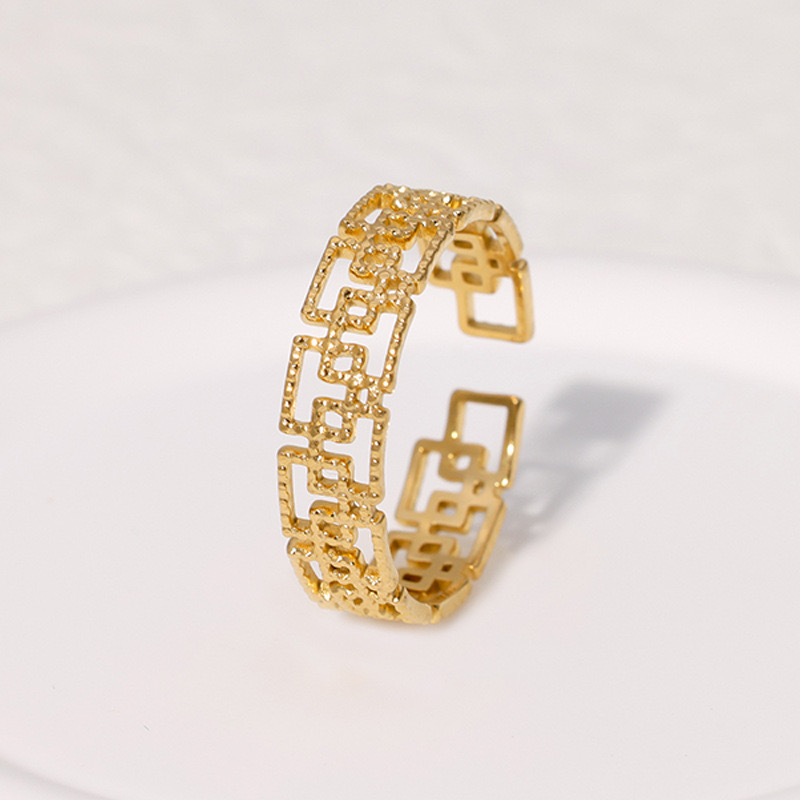 Geo Spark Adjustable Ring